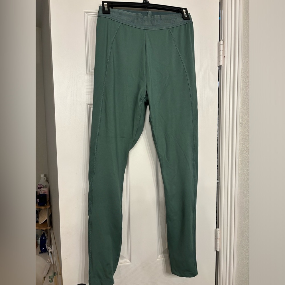 PINK buttery soft green leggings size medium